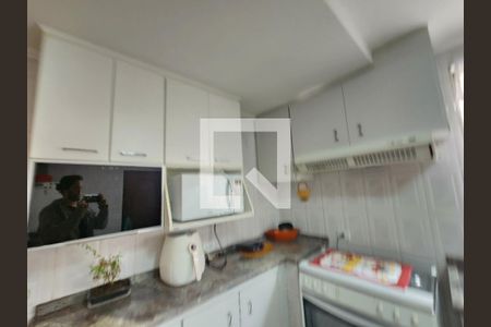 Casa à venda com 350m², 5 quartos e 2 vagas Casa à venda com 350m², 5 quartos e 2 vagasCozinha