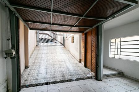 Casa à venda com 168m², 3 quartos e 5 vagas Casa à venda com 168m², 3 quartos e 5 vagasGaragem