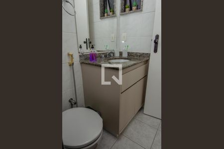 Apartamento à venda com 110m², 3 quartos e 2 vagas Apartamento à venda com 110m², 3 quartos e 2 vagasBanheiro da Suíte 1