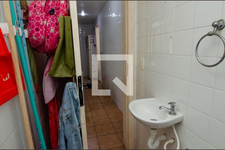 Apartamento à venda com 110m², 3 quartos e 2 vagas Apartamento à venda com 110m², 3 quartos e 2 vagasBanheiro de serviço