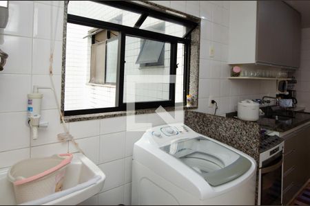 Apartamento à venda com 110m², 3 quartos e 2 vagas Apartamento à venda com 110m², 3 quartos e 2 vagasÁrea de Serviço