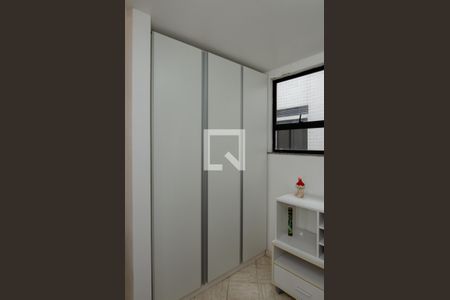 Apartamento à venda com 110m², 3 quartos e 2 vagas Apartamento à venda com 110m², 3 quartos e 2 vagasHall