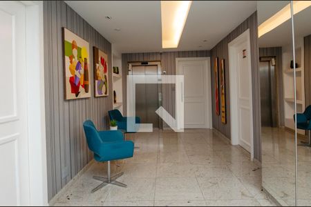 Apartamento à venda com 110m², 3 quartos e 2 vagas Apartamento à venda com 110m², 3 quartos e 2 vagasHall de entrada