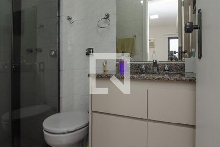 Apartamento à venda com 110m², 3 quartos e 2 vagas Apartamento à venda com 110m², 3 quartos e 2 vagasBanheiro da Suíte 1