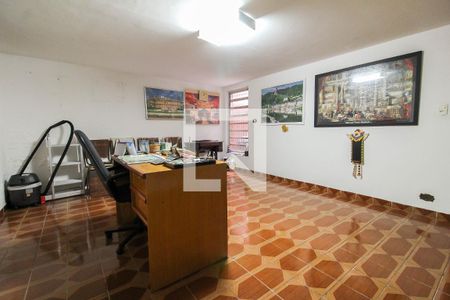 Casa à venda com 225m², 3 quartos e 2 vagasQuarto Edícula 