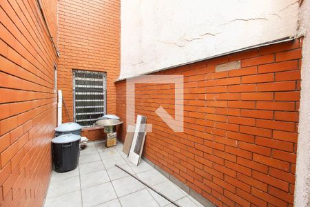 Casa à venda com 225m², 3 quartos e 2 vagasQuintal