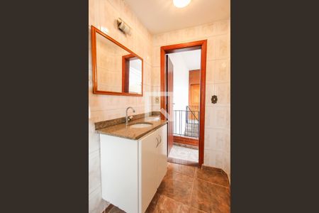 Casa à venda com 225m², 3 quartos e 2 vagasBanheiro de serviço