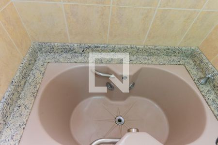 Apartamento para alugar com 260m², 4 quartos e 4 vagas Apartamento para alugar com 260m², 4 quartos e 4 vagasBanheiro da Suíte 1