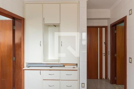 Apartamento para alugar com 260m², 4 quartos e 4 vagas Apartamento para alugar com 260m², 4 quartos e 4 vagasÁrea de Serviço