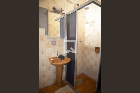 Casa à venda com 200m², 3 quartos e 2 vagasBanheiro 1