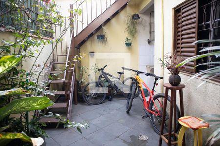 Casa à venda com 200m², 3 quartos e 2 vagasÁrea de Serviço