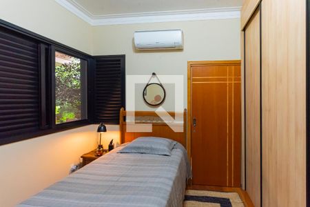 Casa de condomínio à venda com 374m², 4 quartos e 6 vagas Casa de condomínio à venda com 374m², 4 quartos e 6 vagasSuíte 2