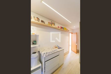 Casa de condomínio à venda com 550m², 5 quartos e 5 vagas Casa de condomínio à venda com 550m², 5 quartos e 5 vagasSuíte 1