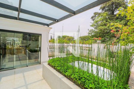 Casa de condomínio à venda com 550m², 5 quartos e 5 vagas Casa de condomínio à venda com 550m², 5 quartos e 5 vagasCobertura