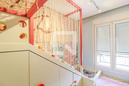 Casa de condomínio à venda com 550m², 5 quartos e 5 vagas Casa de condomínio à venda com 550m², 5 quartos e 5 vagasSuíte 2