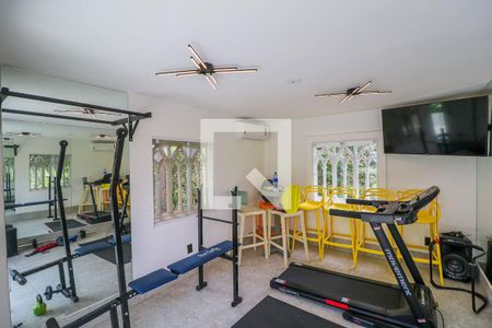 Casa de condomínio à venda com 550m², 5 quartos e 5 vagas Casa de condomínio à venda com 550m², 5 quartos e 5 vagasAcademia