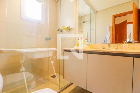 Casa de condomínio à venda com 550m², 5 quartos e 5 vagas Casa de condomínio à venda com 550m², 5 quartos e 5 vagasBanheiro Suíte 1