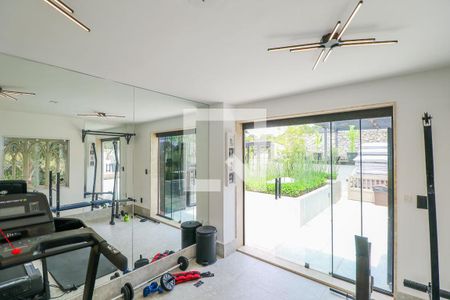 Casa de condomínio à venda com 550m², 5 quartos e 5 vagas Casa de condomínio à venda com 550m², 5 quartos e 5 vagasAcademia