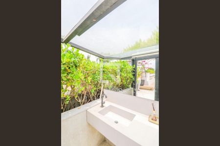 Casa de condomínio à venda com 550m², 5 quartos e 5 vagas Casa de condomínio à venda com 550m², 5 quartos e 5 vagasCobertura