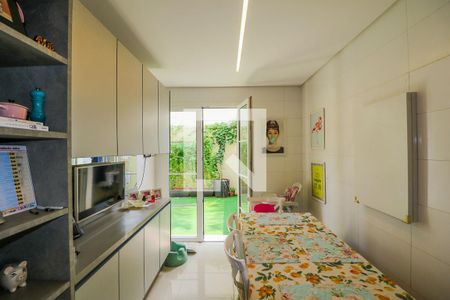 Casa de condomínio à venda com 550m², 5 quartos e 5 vagas Casa de condomínio à venda com 550m², 5 quartos e 5 vagasCozinha