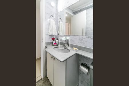 Apartamento à venda com 87m², 2 quartos e 1 vaga Apartamento à venda com 87m², 2 quartos e 1 vagaBanheiro Social