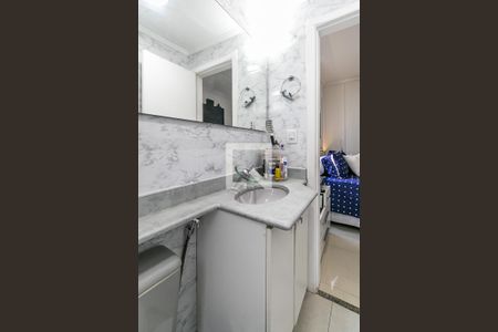 Apartamento à venda com 87m², 2 quartos e 1 vaga Apartamento à venda com 87m², 2 quartos e 1 vagaBanheiro da Suíte