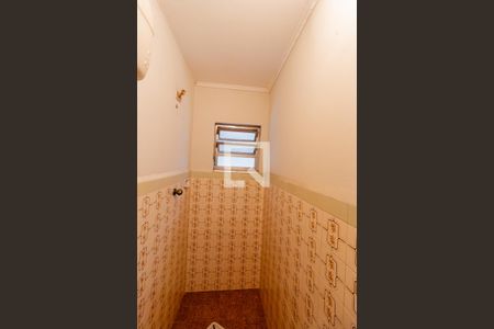 Casa à venda com 168m², 3 quartos e 3 vagas Casa à venda com 168m², 3 quartos e 3 vagasBanheiro de Serviço