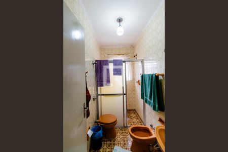 Casa à venda com 168m², 3 quartos e 3 vagas Casa à venda com 168m², 3 quartos e 3 vagasBanheiro da Suíte