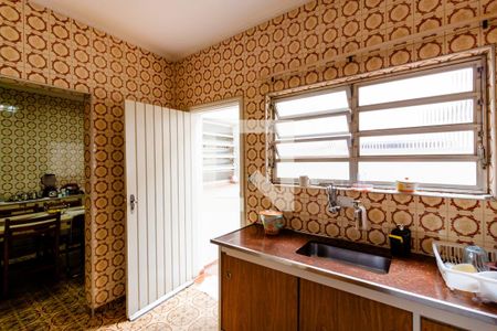 Casa à venda com 168m², 3 quartos e 3 vagas Casa à venda com 168m², 3 quartos e 3 vagasCozinha