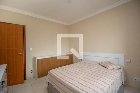 Casa à venda com 160m², 3 quartos e 4 vagas Casa à venda com 160m², 3 quartos e 4 vagasQuarto 3