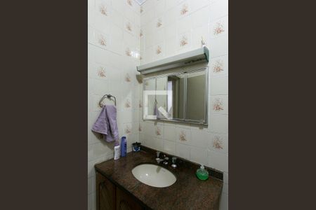 Casa à venda com 190m², 4 quartos e 2 vagasBanheiro Social