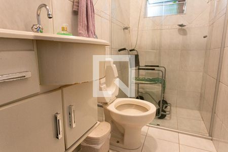 Casa à venda com 190m², 4 quartos e 2 vagasBanheiro da Suíte