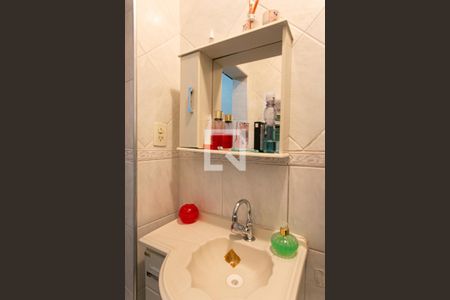 Casa à venda com 190m², 4 quartos e 2 vagasBanheiro da Suíte