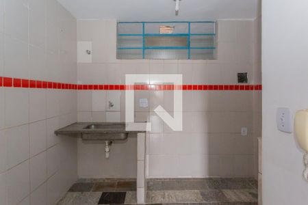 Apartamento para alugar com 45m², 2 quartos e sem vaga Apartamento para alugar com 45m², 2 quartos e sem vagaCozinha e Área de Serviço