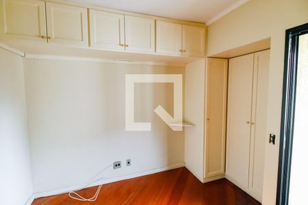 Apartamento à venda com 176m², 3 quartos e 3 vagasQuarto 2 - Armários