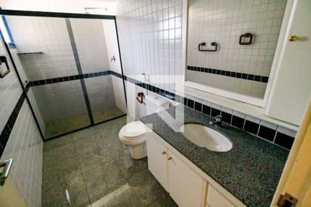 Apartamento à venda com 176m², 3 quartos e 3 vagasBanheiro da Suíte