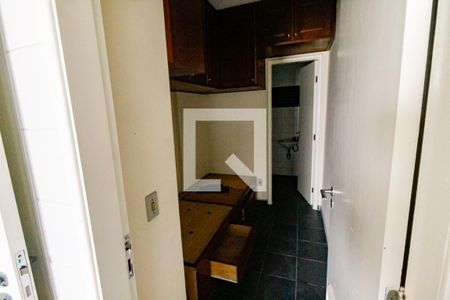 Apartamento à venda com 176m², 3 quartos e 3 vagasQuarto / Banheiro de Serviço