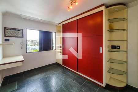 Casa à venda com 293m², 3 quartos e 4 vagas Casa à venda com 293m², 3 quartos e 4 vagasquarto 2