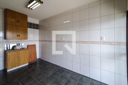 Casa à venda com 293m², 3 quartos e 4 vagas Casa à venda com 293m², 3 quartos e 4 vagasÁrea de Serviço