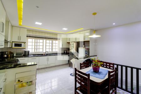 Casa à venda com 260m², 4 quartos e 4 vagasCozinha