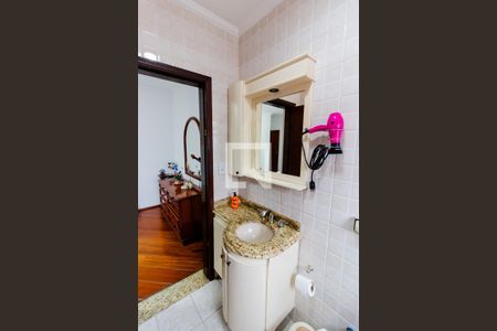 Casa à venda com 260m², 4 quartos e 4 vagasBanheiro