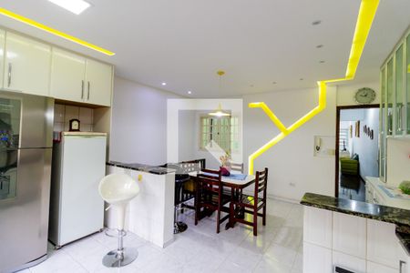 Casa à venda com 260m², 4 quartos e 4 vagasCozinha