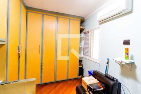 Casa à venda com 260m², 4 quartos e 4 vagasQuarto 2