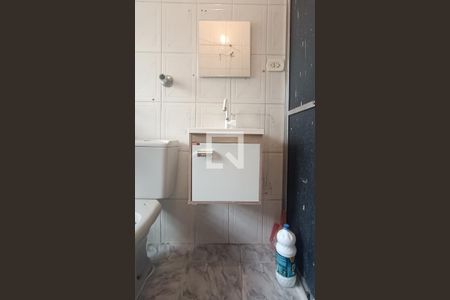 Apartamento à venda com 45m², 2 quartos e sem vaga Apartamento à venda com 45m², 2 quartos e sem vagaBanheiro