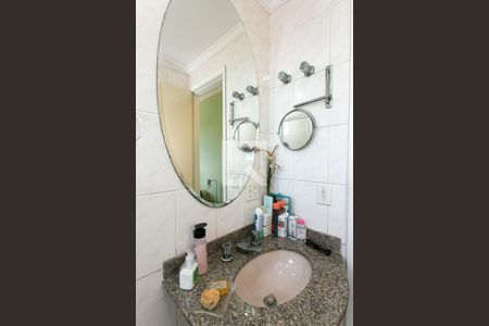 Apartamento à venda com 77m², 3 quartos e 2 vagasBanheiro da Suíte