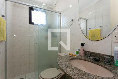 Apartamento à venda com 77m², 3 quartos e 2 vagasBanheiro da Suíte
