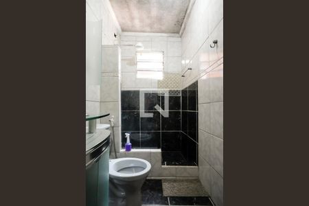 Casa à venda com 320m², 3 quartos e 3 vagasBanheiro 