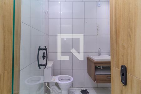 Casa à venda com 222m², 2 quartos e 2 vagas Casa à venda com 222m², 2 quartos e 2 vagasBanheiro
