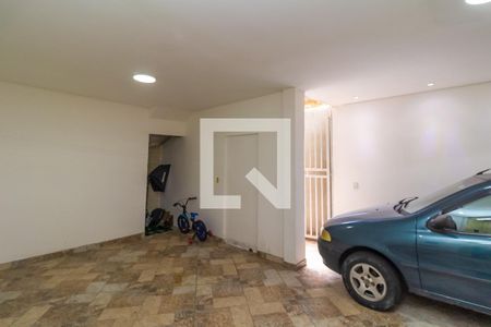 Casa à venda com 222m², 2 quartos e 2 vagas Casa à venda com 222m², 2 quartos e 2 vagasGaragem