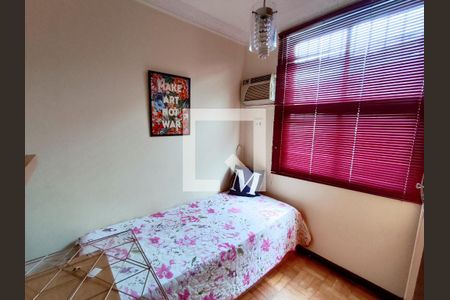 Casa à venda com 250m², 5 quartos e 2 vagas Casa à venda com 250m², 5 quartos e 2 vagasQuarto 2 - 2º and